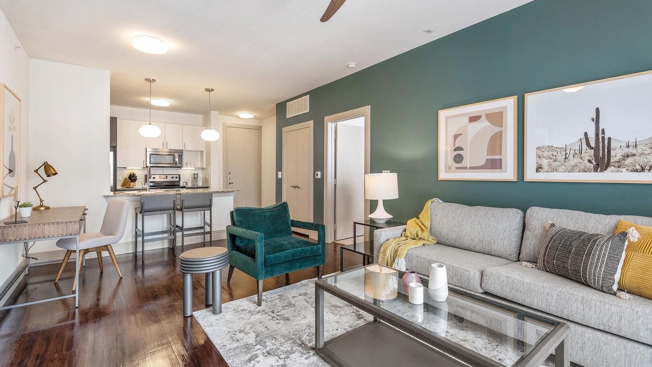 Photo of Livingroom in Las Colinas