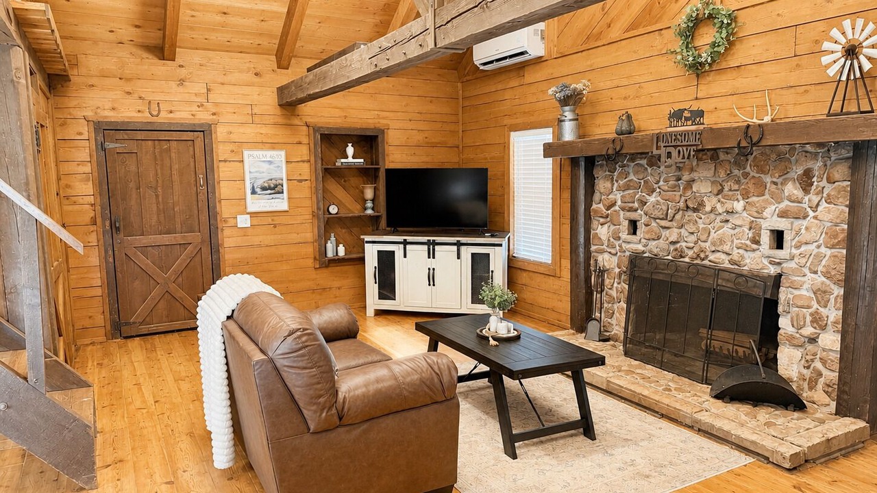 Photo of Livingroom in Anson