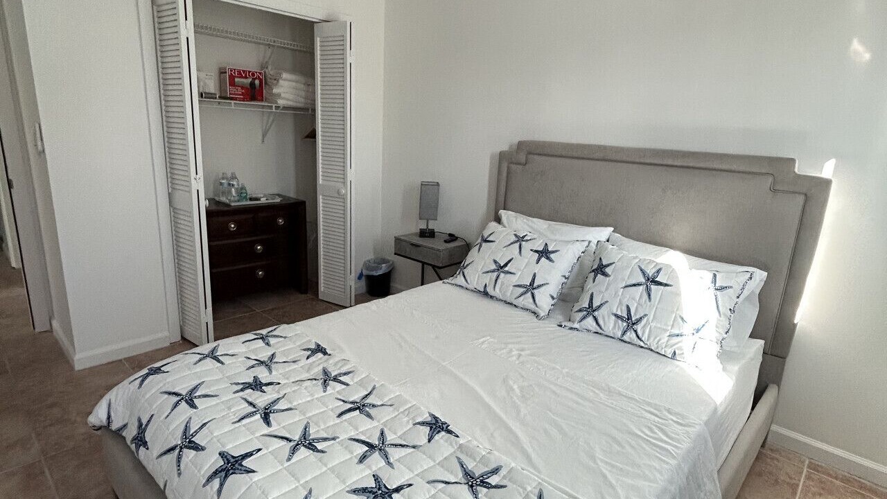 Photo of Bedroom in Hollywood