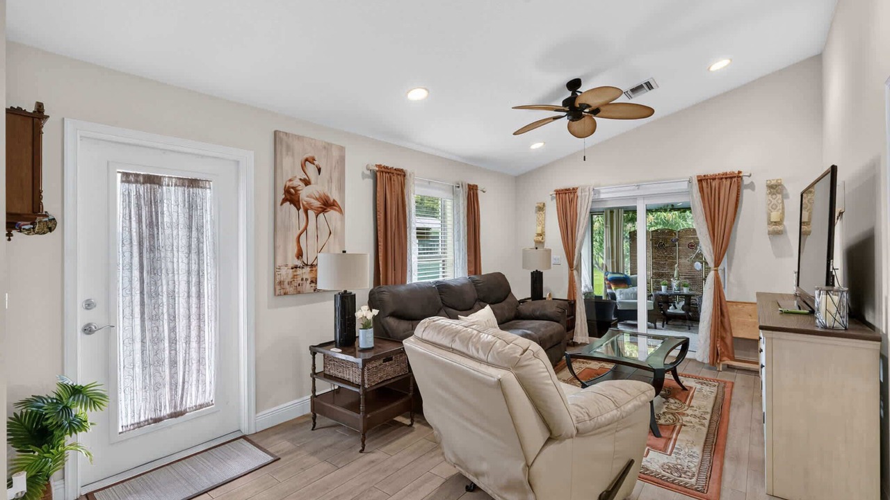 Photo of Bedroom in Jupiter Farms