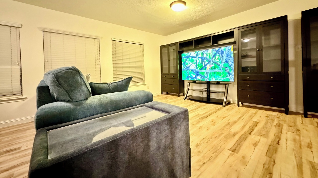 Photo of Livingroom in Barker