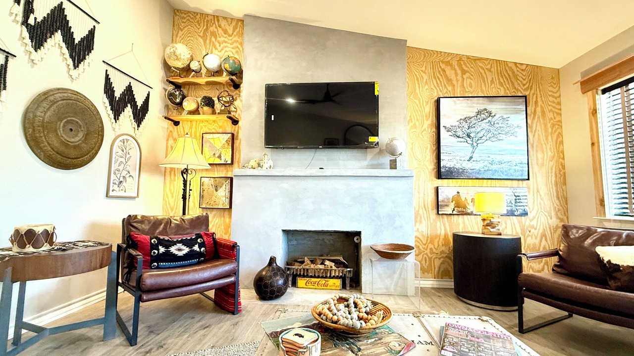 Photo of Livingroom in Midland