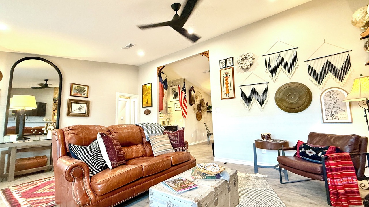 Photo of Livingroom in Midland