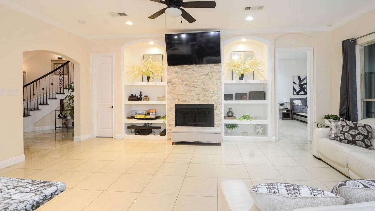 Photo of Livingroom in Irving