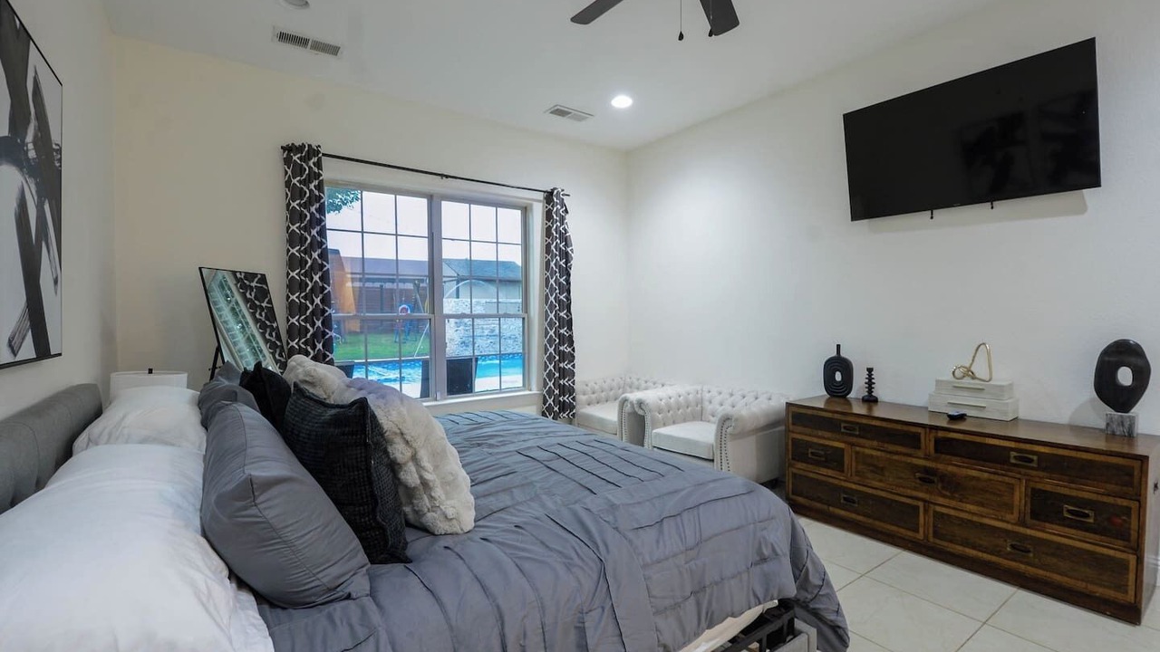 Photo of Bedroom in Irving