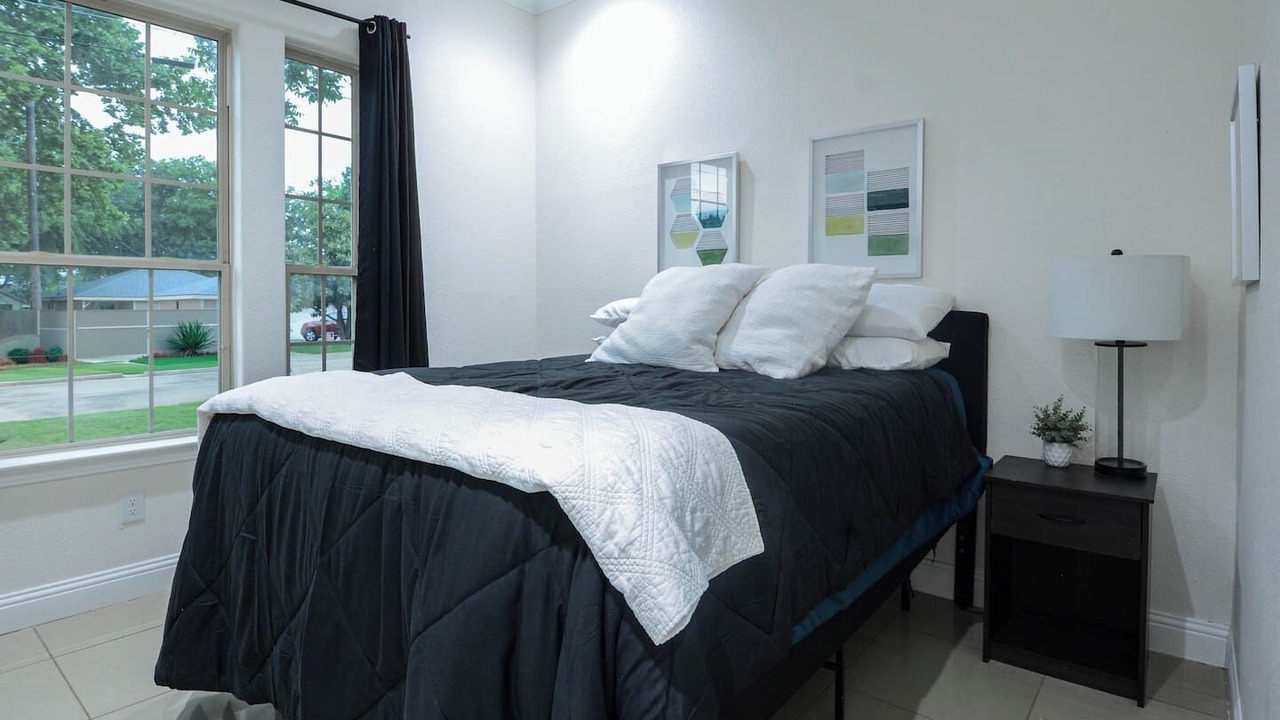 Photo of Bedroom in Irving