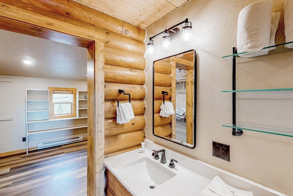 Photo of Bathroom in Warm Springs