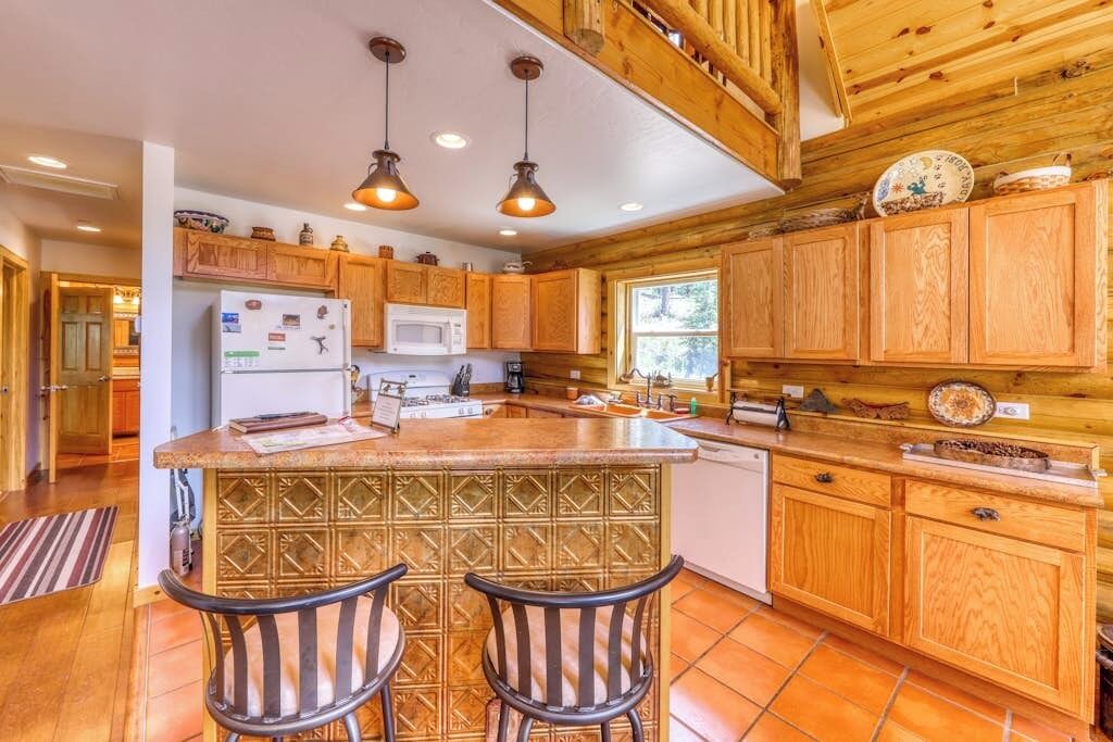 Photo of Kitchen in Columbine Lake