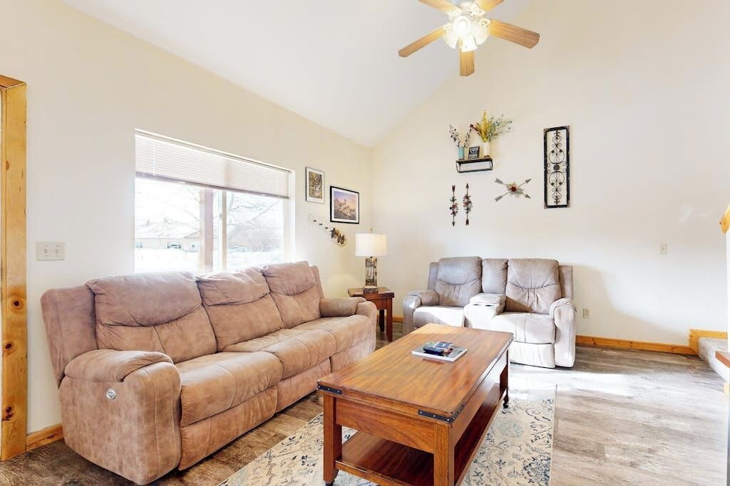 Photo of Livingroom in Gunnison
