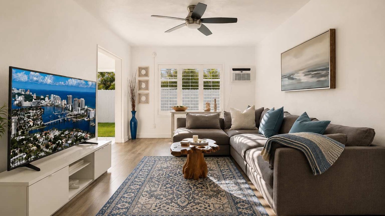 Photo of Bedroom in Lauderdale Beach