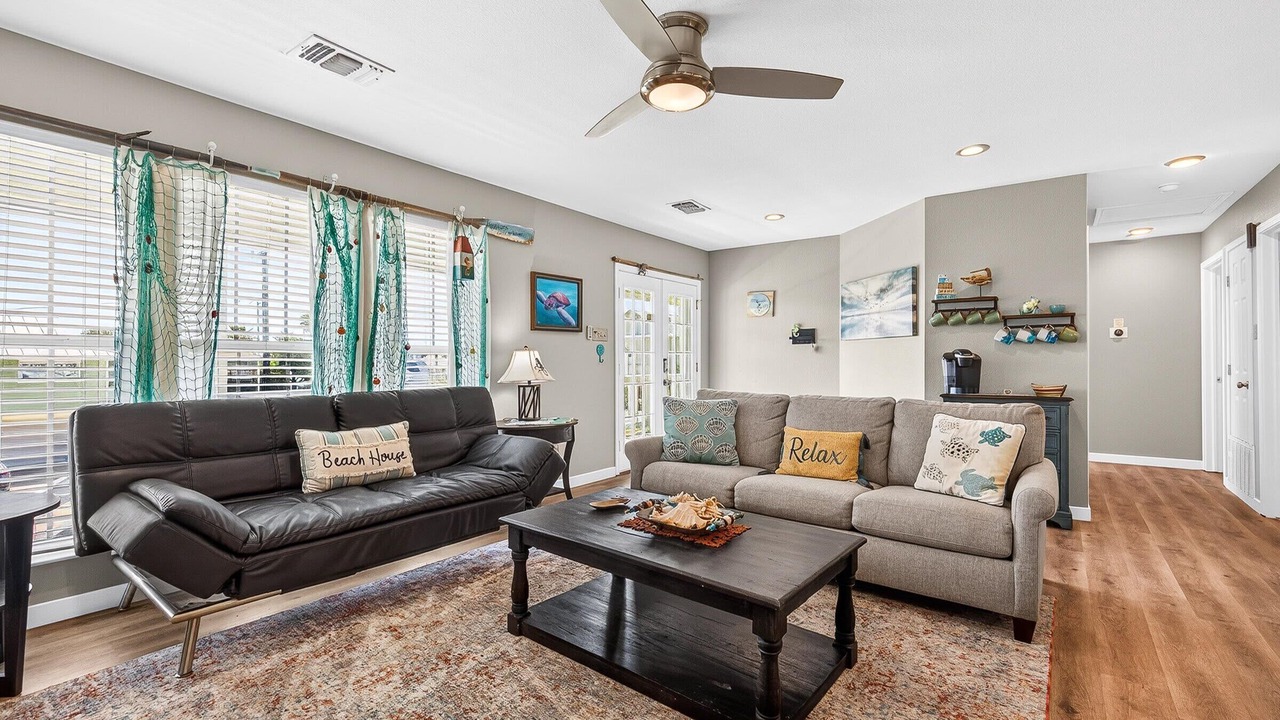 Photo of Livingroom in Key Allegro