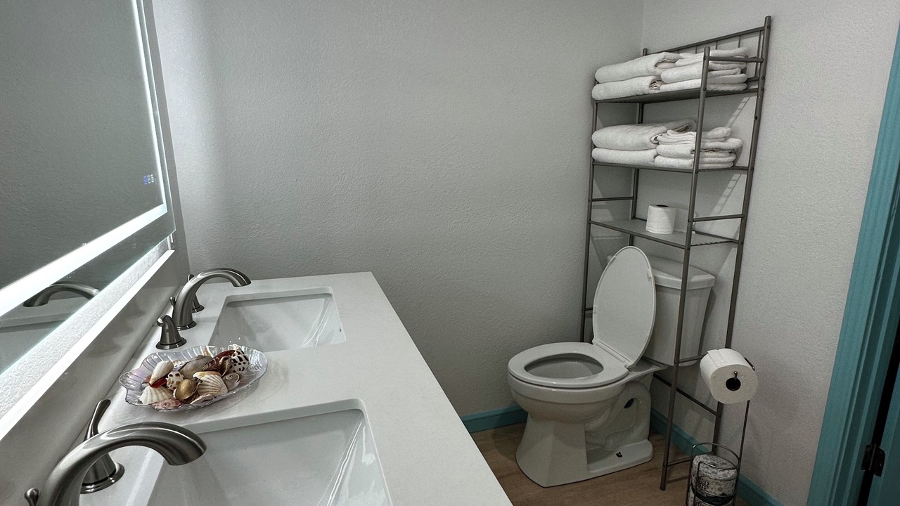 Photo of Bathroom in Port O Connor