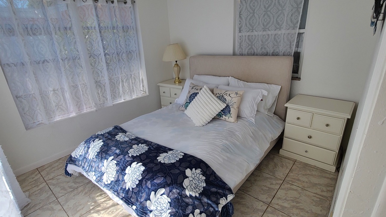 Photo of Bedroom in Survey Creek