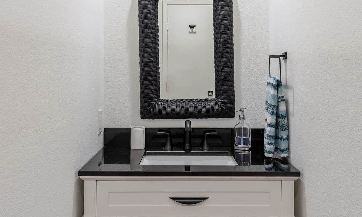 Photo of Bathroom in Lake Whitney