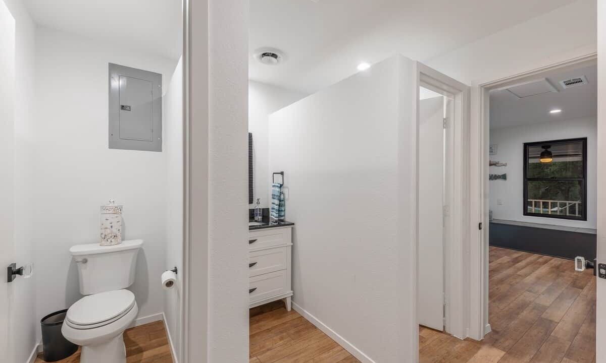 Photo of Bathroom in Lake Whitney