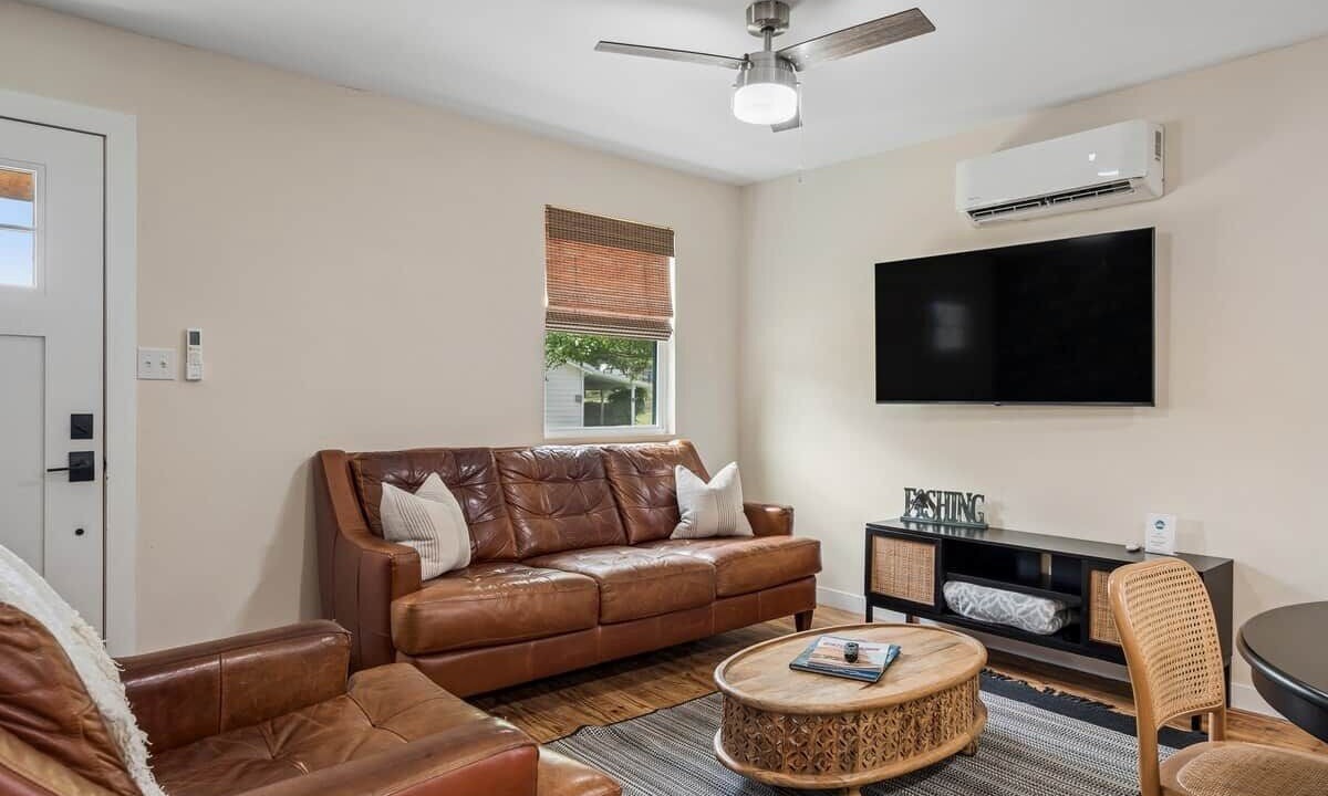 Photo of Livingroom in Lake Whitney