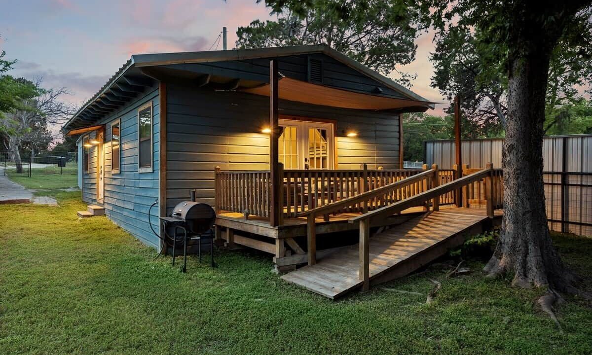 Photo of Outdoor in Lake Whitney