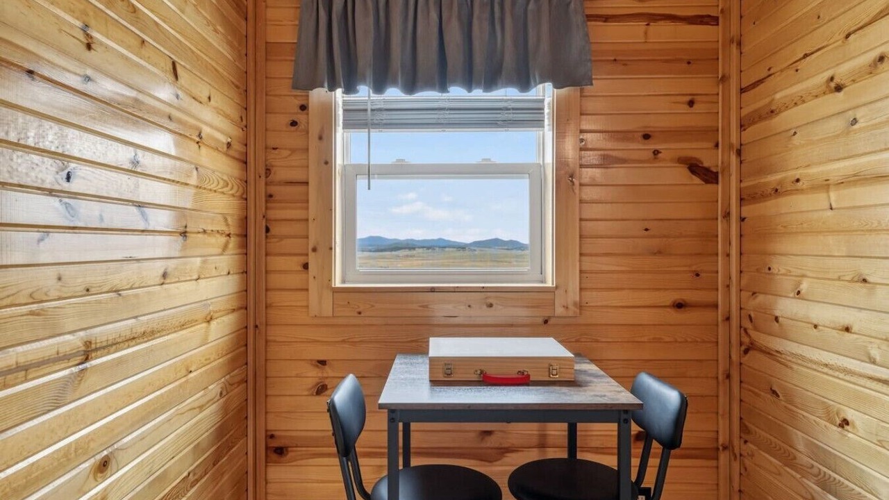 Photo of Bedroom in Michigan Hill