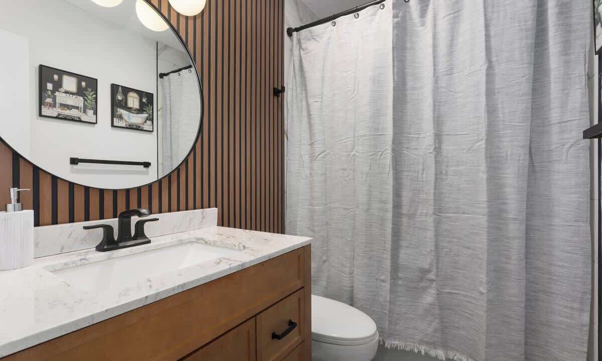 Photo of Bathroom in Grandview