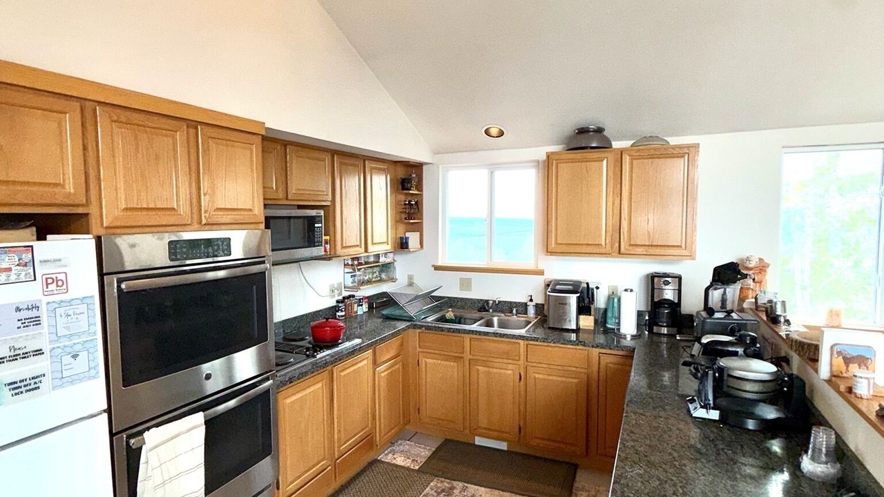Photo of Kitchen in Twin Lakes