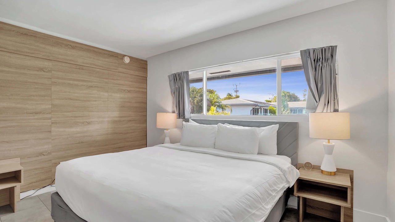 Photo of Bedroom in Galt Mile