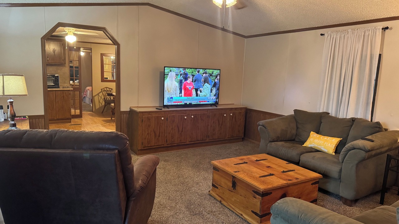 Photo of Livingroom in Emory