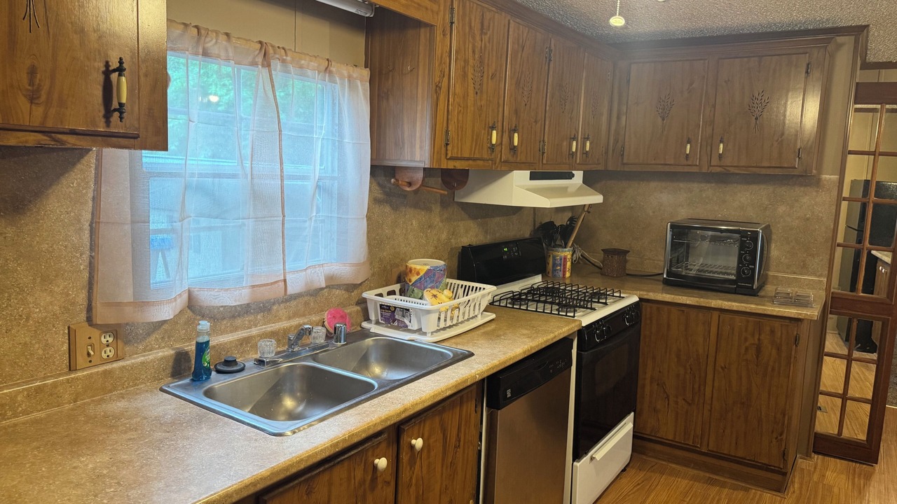 Photo of Kitchen in Emory
