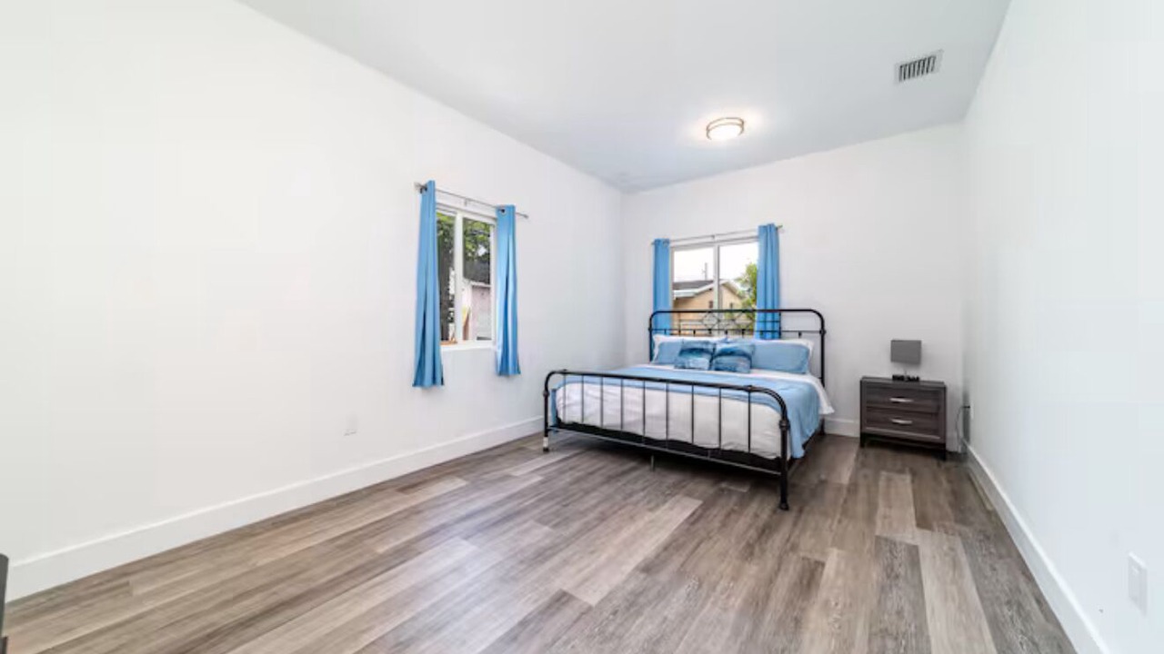 Photo of Bedroom in Hallandale Beach