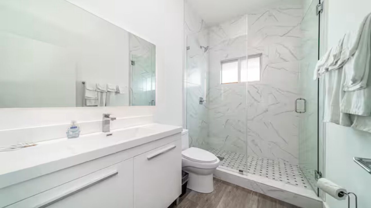 Photo of Bathroom in Hallandale Beach