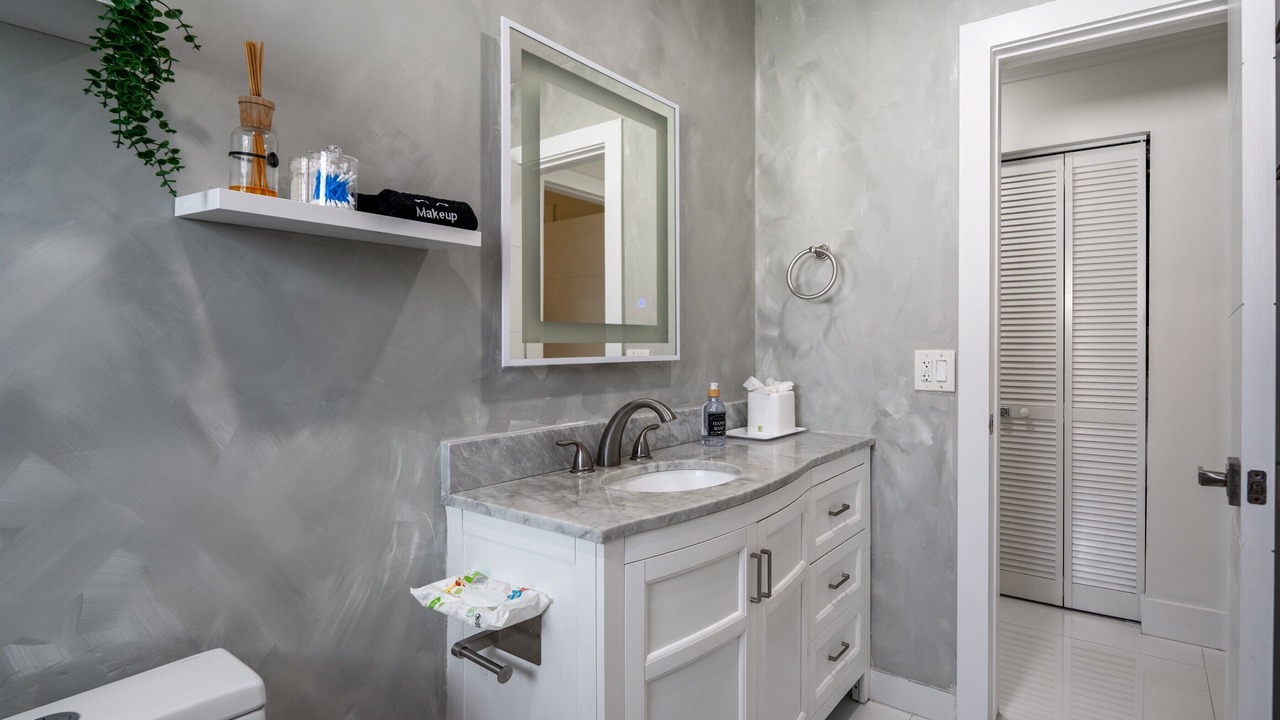 Photo of Bathroom in Coral Ridge Isles