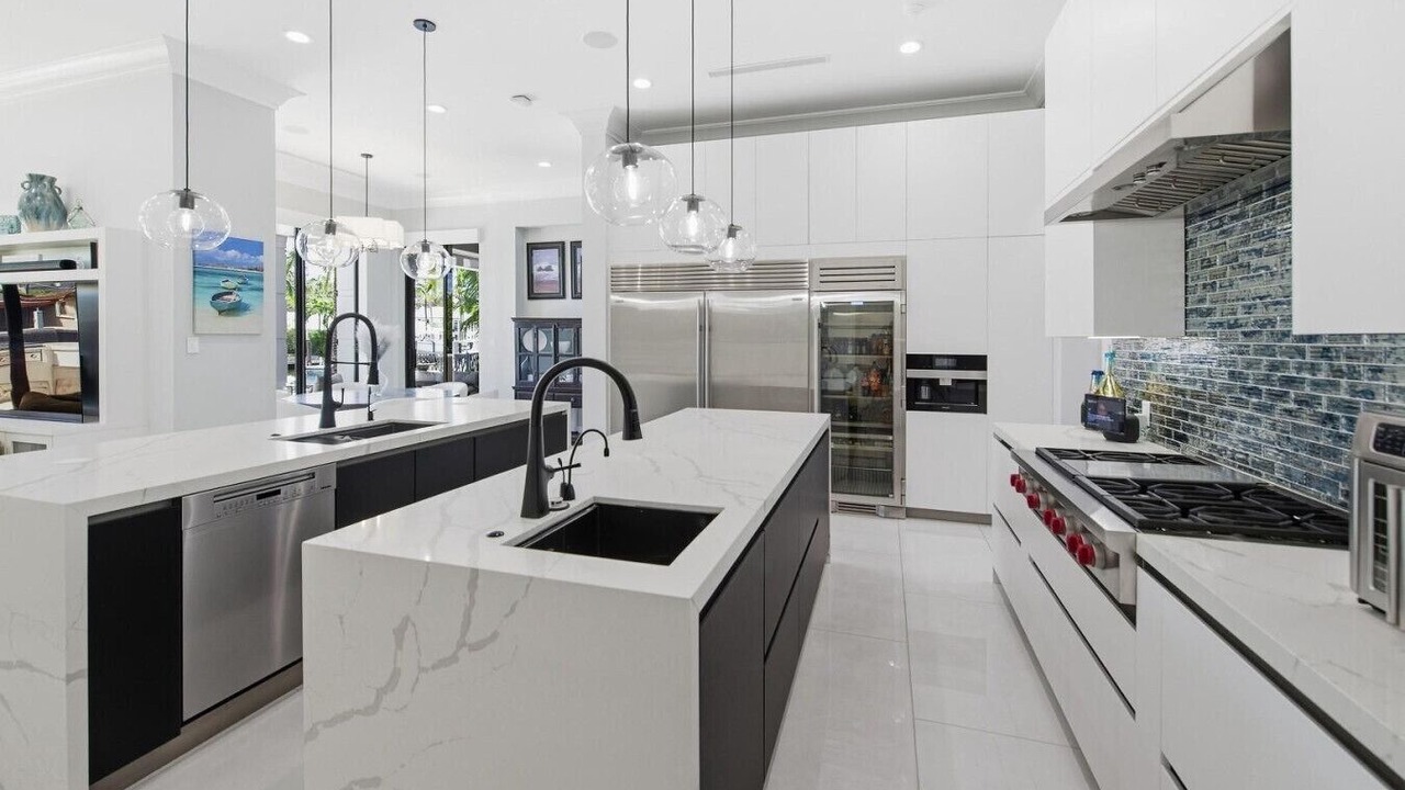Photo of Kitchen in Las Olas Isles