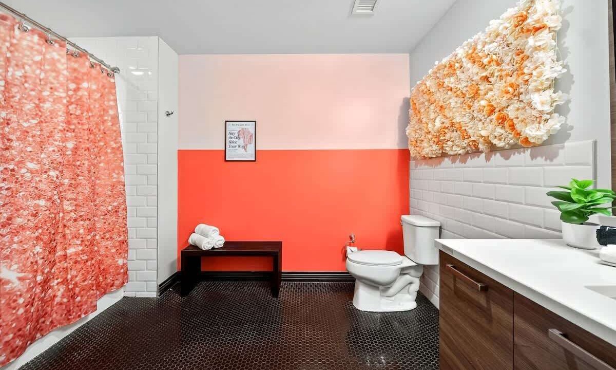 Photo of Bathroom in Downtown Dallas