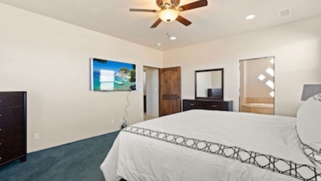 Photo of Bedroom in Westside