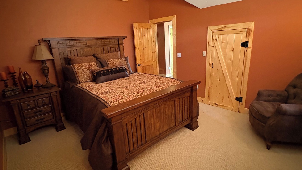 Photo of Bedroom in Whitepine