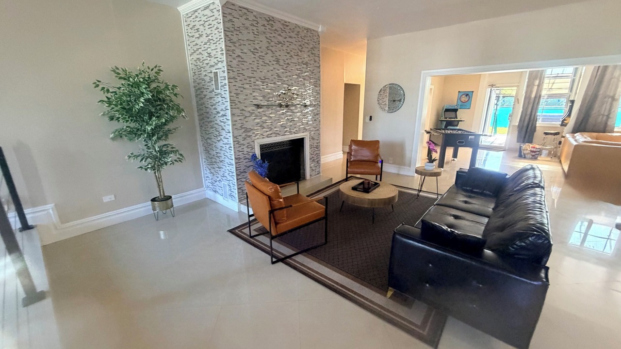 Photo of Livingroom in Hallandale Beach