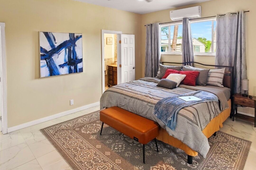 Photo of Bedroom in Hallandale Beach