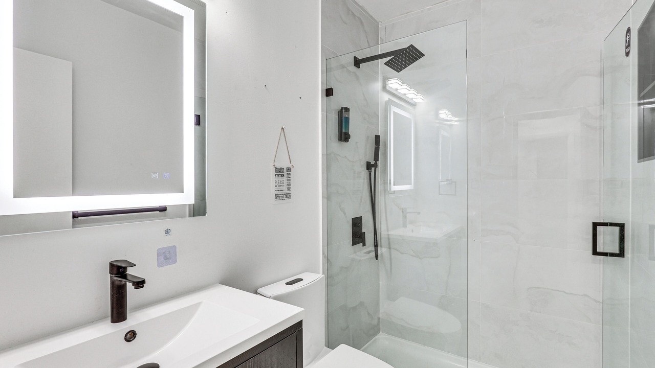 Photo of Bathroom in Miramar