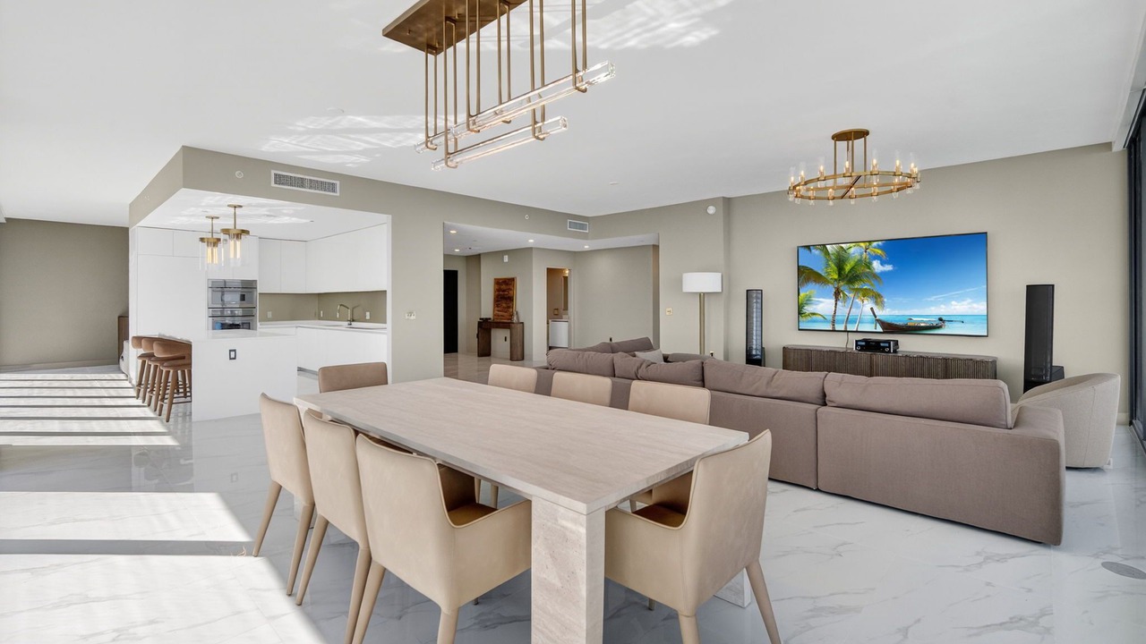 Photo of Livingroom in Midtown