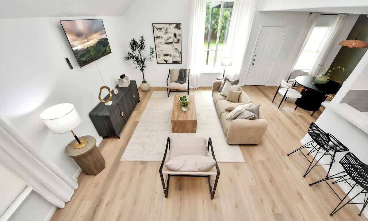 Photo of Livingroom in North Houston Gardens