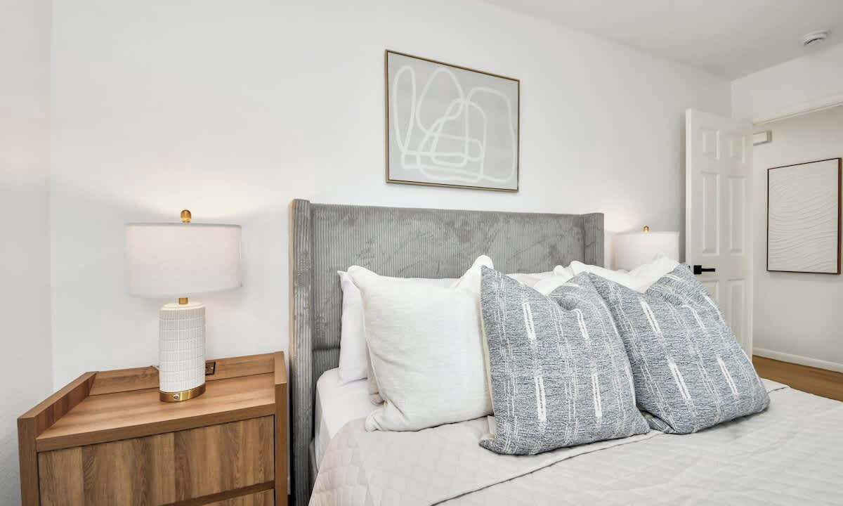 Photo of Bedroom in North Houston Gardens
