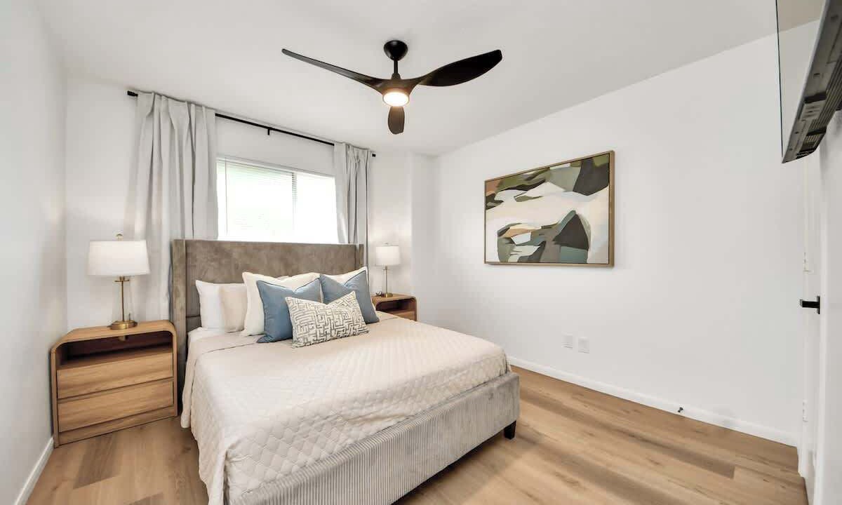 Photo of Bedroom in North Houston Gardens