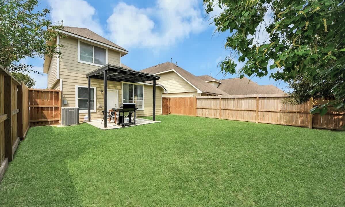Photo of Outdoor in North Houston Gardens