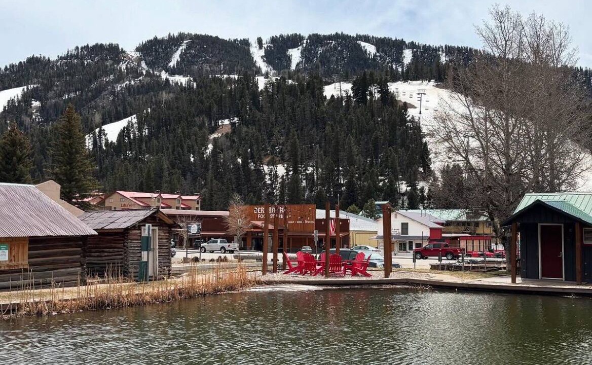 Photo of Others in Red River