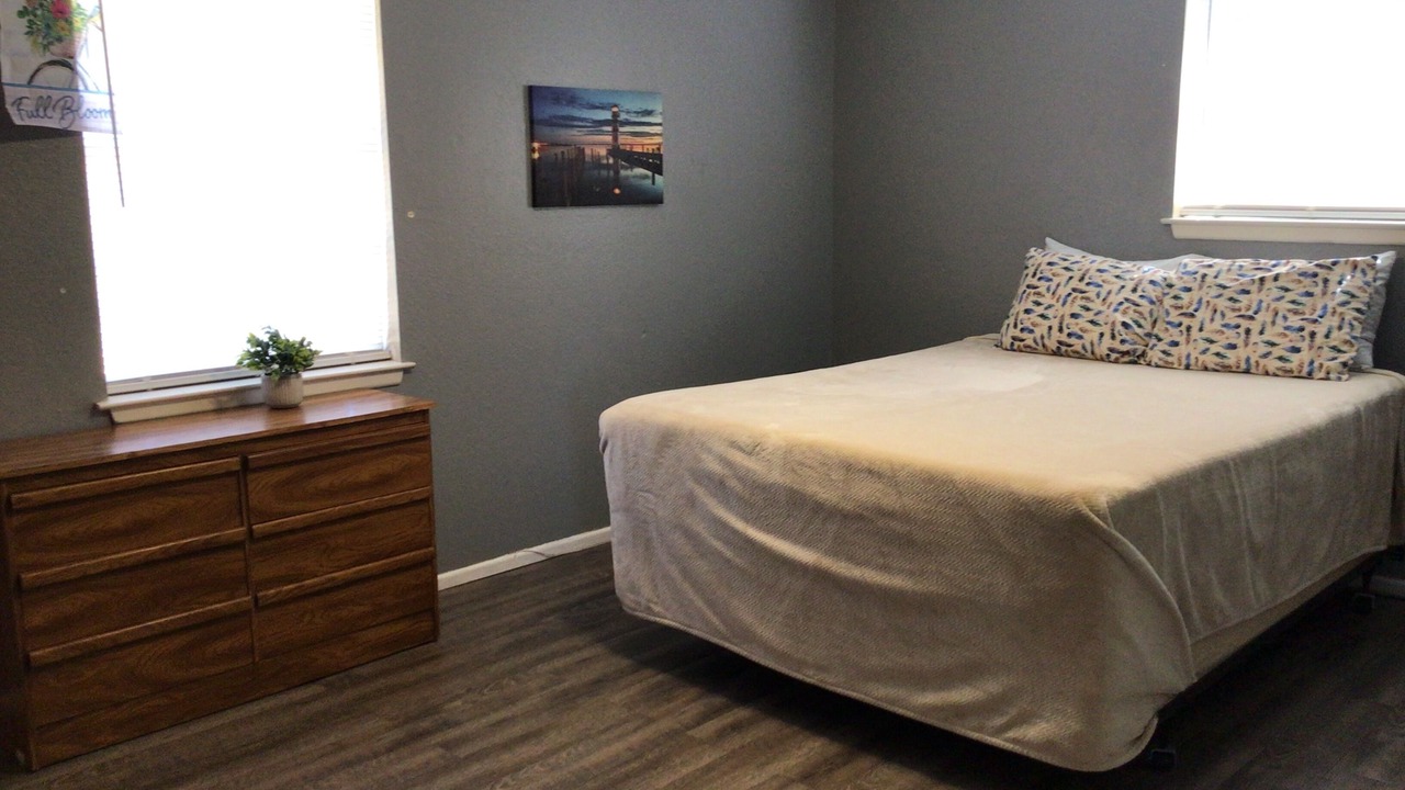 Photo of Bedroom in Midland