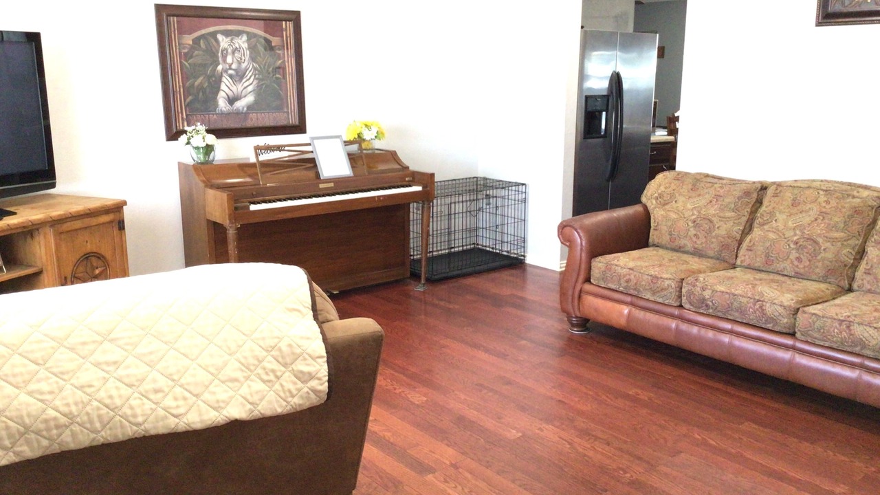 Photo of Livingroom in Midland
