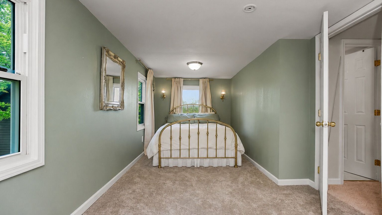 Photo of Bedroom in Lee's Summit