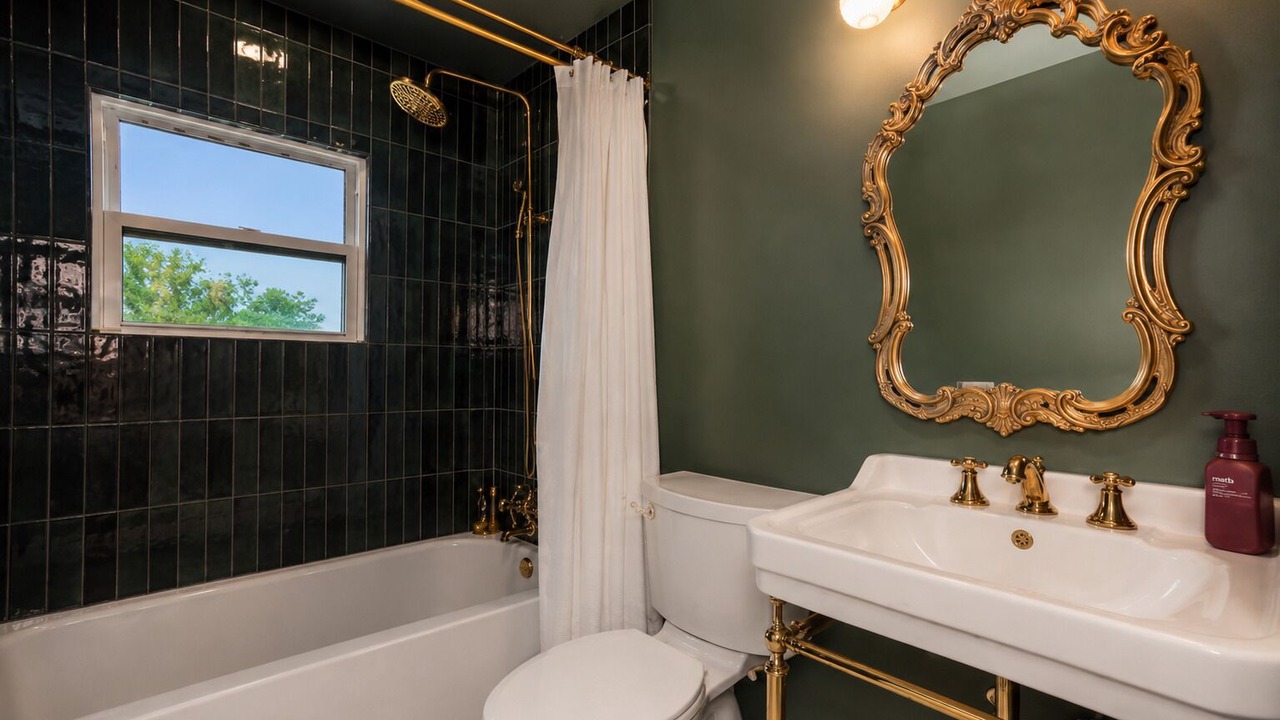 Photo of Bathroom in Lee's Summit