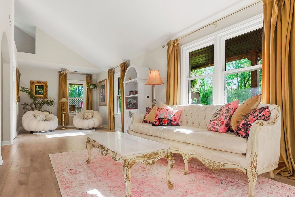 Photo of Livingroom in Lee's Summit
