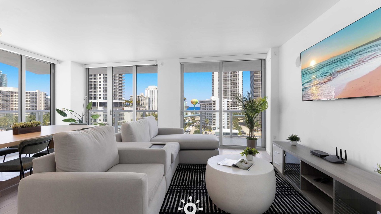 Photo of Livingroom in Hallandale Beach