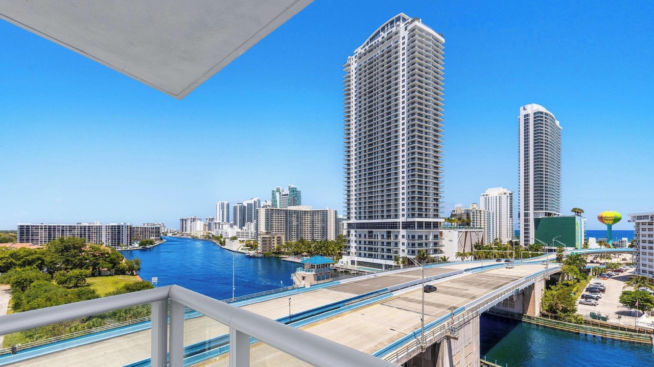 Photo of Patio Balcony in Hallandale Beach